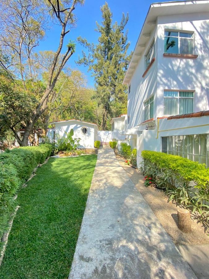 Hotel Cala Blanca Cuernavaca Bagian luar foto