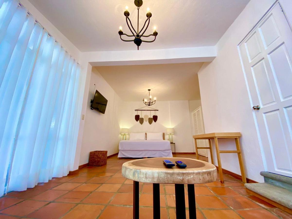 Hotel Cala Blanca Cuernavaca Bagian luar foto